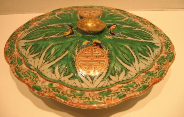 19th CENTURY CHINESE CABBAGE LEAF VEGETABLE DISH-LARGE